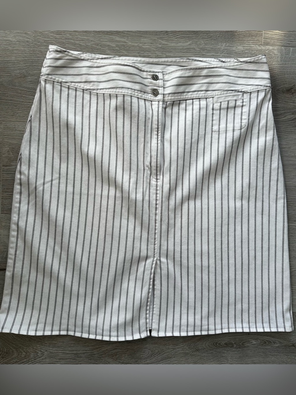 Chico's White & Black Pinstripe Pencil Skirt Size 3.5 US 18 XL Stretch